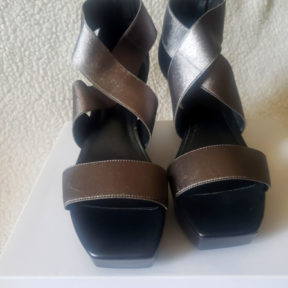 New Calvin KleinSandals with wedge heel. Color: gunmetal/black Size 9.5